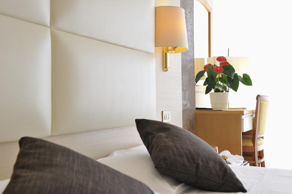 Hotel Conca Verde Lignano Sabbiadoro Room photo